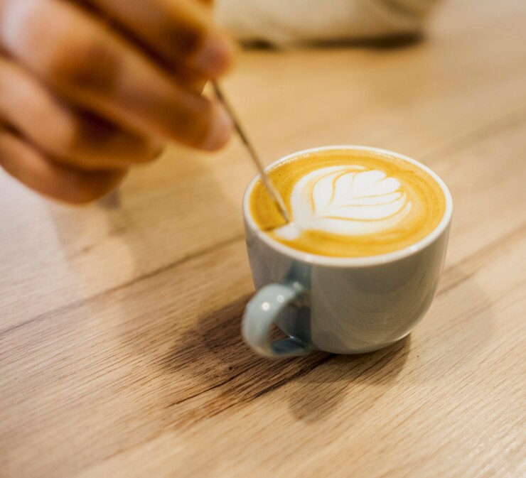 Montando o Cappuccino: Como Fazer Cappuccino com Café Normal