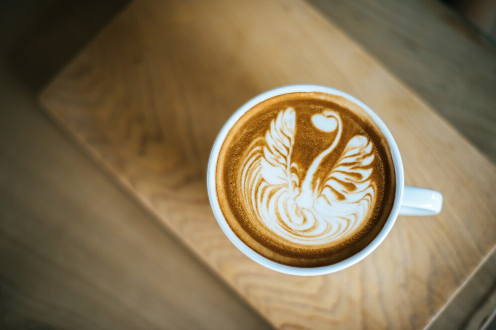 Preparando a arte latte